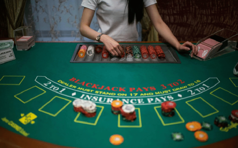 Xử lý tình huống bằng mẹo chơi Blackjack sau đây để có lợi thế thắng cược